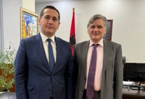 Ambasadori Michel Tarran uron z. Braho për zgjedhjen në detyrë.