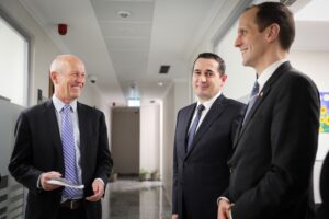 Drejtuesi i Prokurorisë së Posaçme, z. Klodjan Braho priti Drejtorin e Zyrës për Europën dhe Azinë në Byronë e Çështjeve Ndërkombëtare të Narkotikëve dhe Zbatimit të Ligjit në Departamentin e Shtetit, z. Mark Tervakoski.